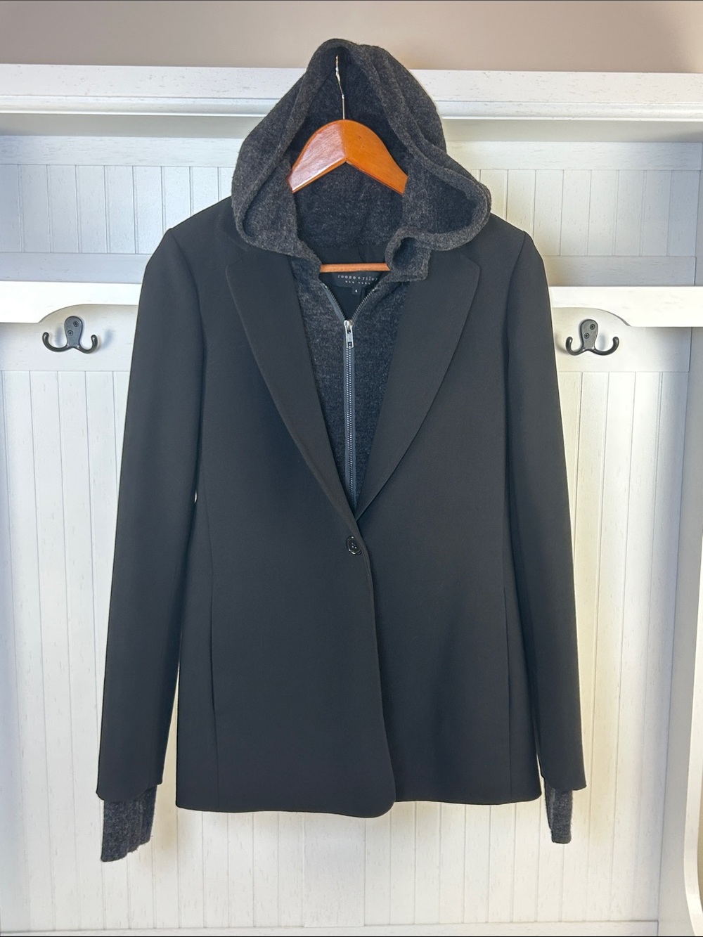 Reese + Riley Hooded Blazer Jacket Black Layered Zip Front Size 4